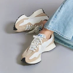 327 - Beige with White