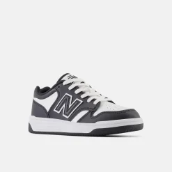 480 - Black with White