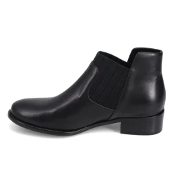 Camanda - Black