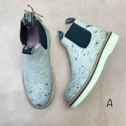 Cowhide Lechera - Size 9.5