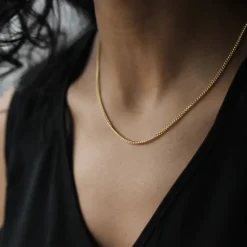 Curb Chain - Gold