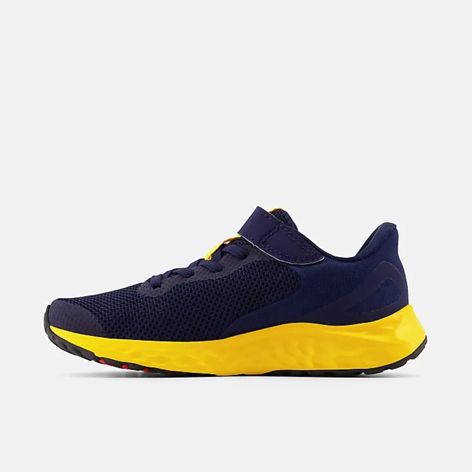 Fresh Foam Arishi v4 Bungee Lace with Top Strap - Team Navy with Electric Red