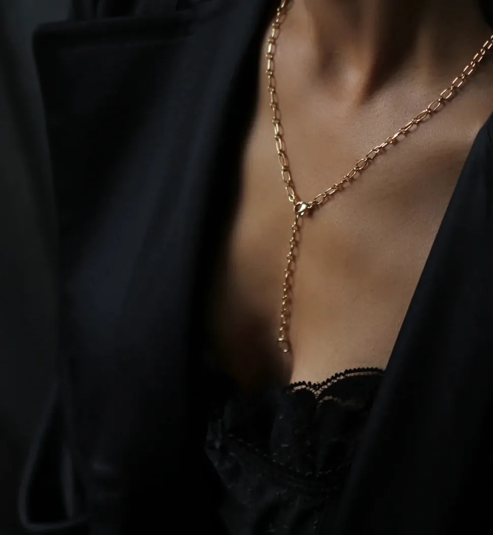 Jolie Lariat
