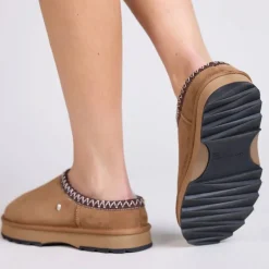 Sharky Scuff - Chestnut