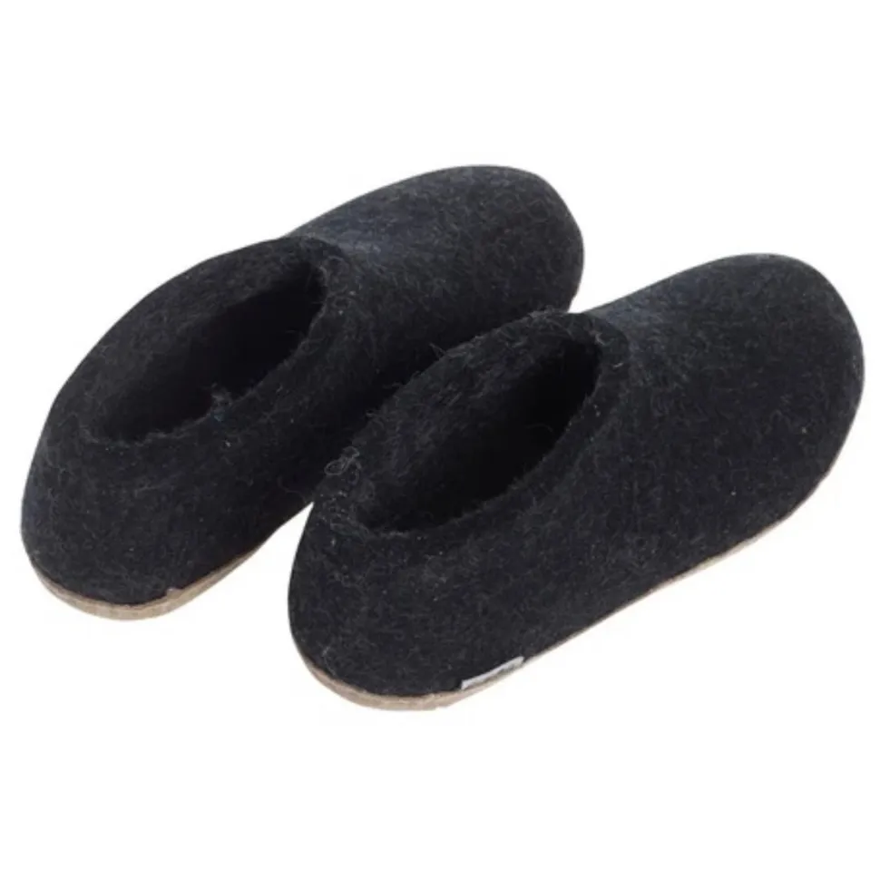 Shoe with Leather Sole - Charcoal