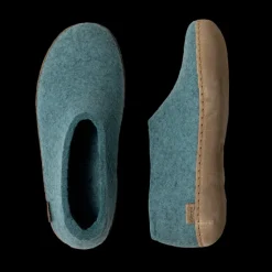 Shoe with Leather Sole - North Sea