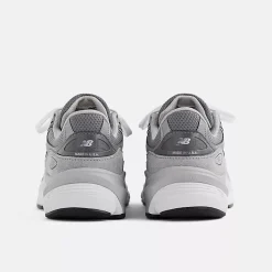 990v6 - Grey